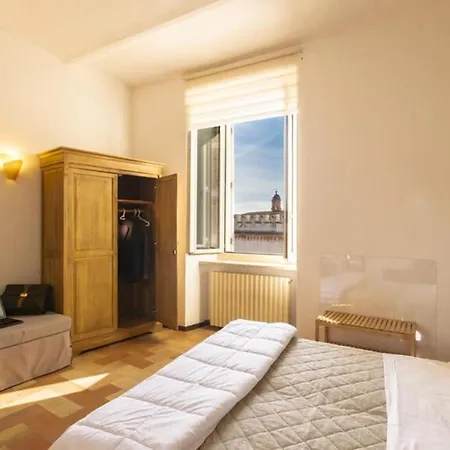 アパート La Fontana,