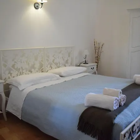 La Fontana, アパート *